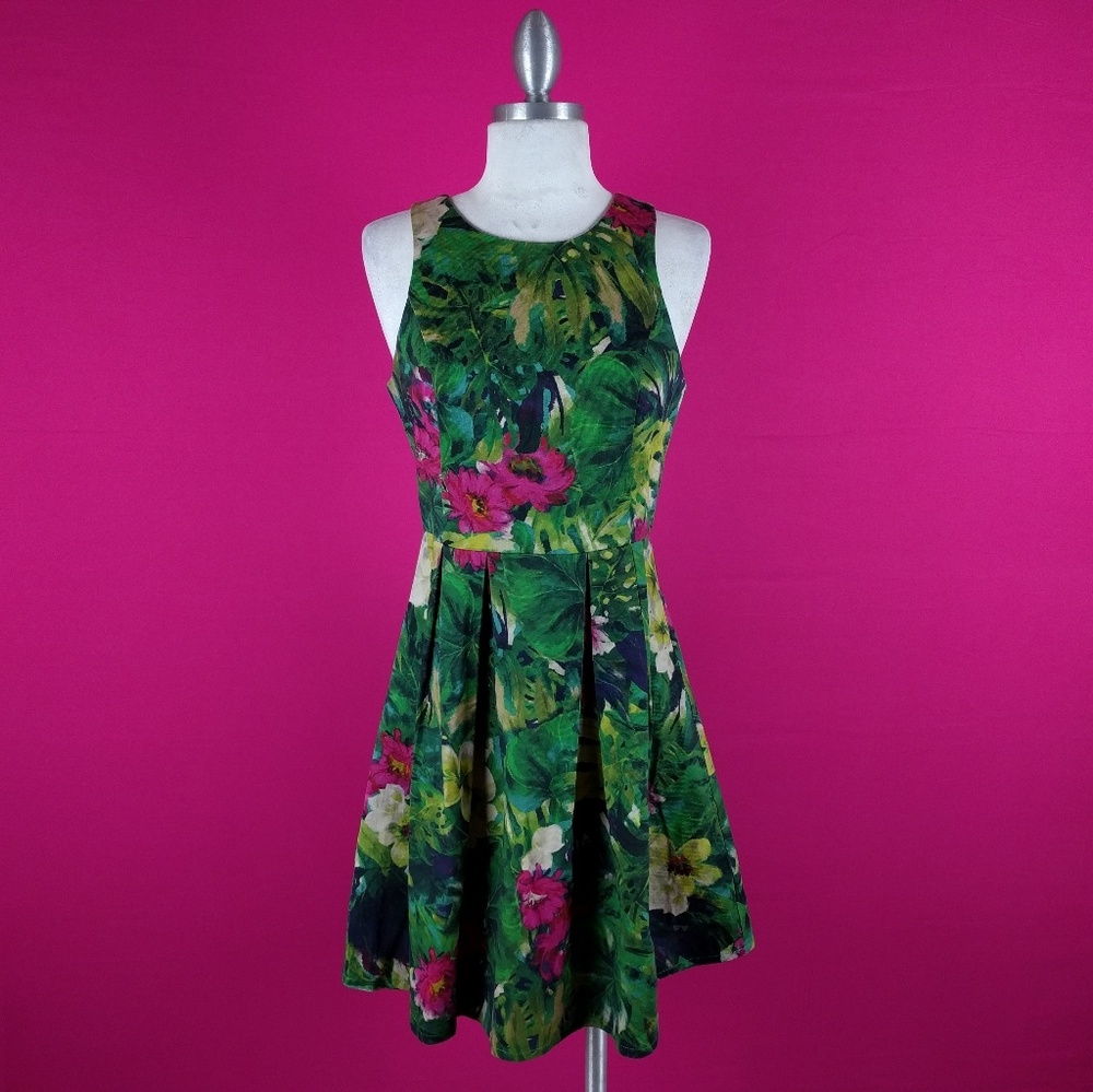 Felicity & Coco dress size small